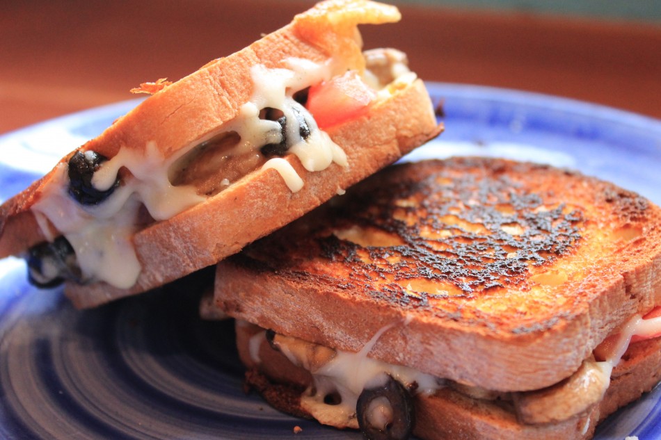 Grilled Cheese Pizza